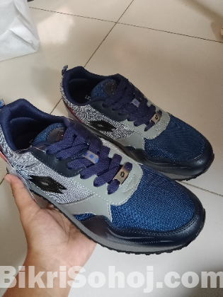 Lotto shoe